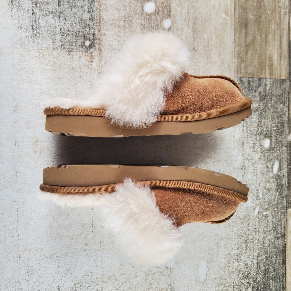 UGG Cozy II Girls Slippers Sz 11 Chestnut Suede Comfort Round Toe Indoor Shoes - Picture 6 of 10